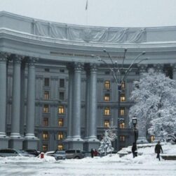 Новини світу - МЗС радить українцям виїжджати з Ірану