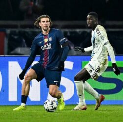 Новини спорту - ПСЖ, затамувавши подих, стежив за діями Забарного на полі