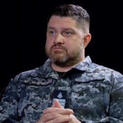 Новини світу - Росія спотворює координати суден з підсанкційною нафтою - ВМС