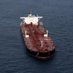 Новини України - "Санкції" проти флоту. Україна б'є по грошах РФ