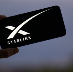 Новини бізнесу - SpaceX надає безкоштовний інтернет Starlink в Ірані - ЗМІ