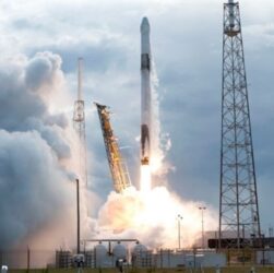 Технології - SpaceX запустила перші супутники Starlink в новому році