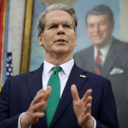 Новини світу - США можуть частково зняти санкції з Венесуели - ЗМІ