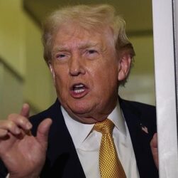 Новини світу - Трамп підтвердив смерть "багатьох кубинців" під час вивезення Мадуро