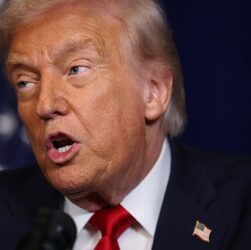 Новини світу - Трамп пригрозив Ірану "діями" за вбивства протестувальників