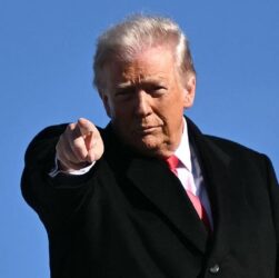 Новини світу - Трамп вимагає від Данії "забиратися з Гренландії"