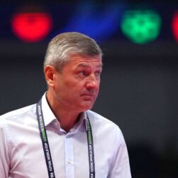 Новини спорту - Тренер збірної України з футзалу потрапив до номінантів світової премії
