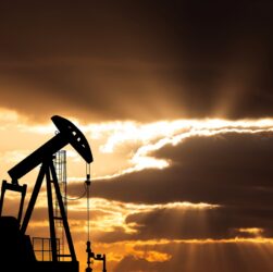 Новини бізнесу - Ціни на нафту почали зростати після рекордного падіння - ЗМІ