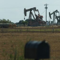 Новини бізнесу - Ціни на нафту зросли через побоювання щодо постачань з Ірану