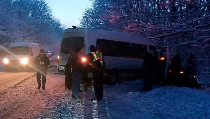 Новини України - У ДТП під Харковом постраждали 18 людей