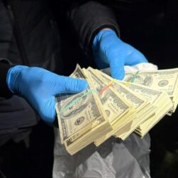 Новини Києва - У Києві шахрай вимагав $100 тисяч у посадовця ТЦК