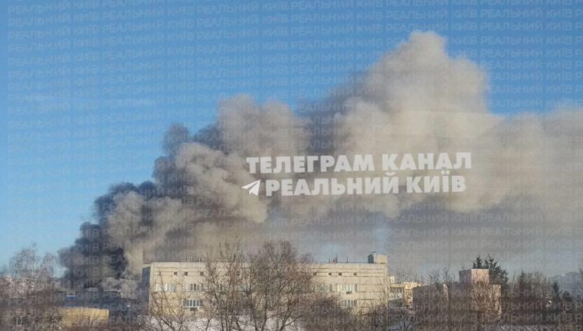 Новини Києва - У Києві спалахнула масштабна пожежа на складі