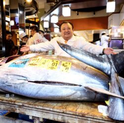 Новини світу - У Токіо продали блакитного тунця за $3,2 млн на першому аукціоні року