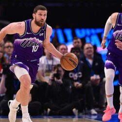 Новини спорту - Українець яскраво зіграв у матчі проти Клівленда