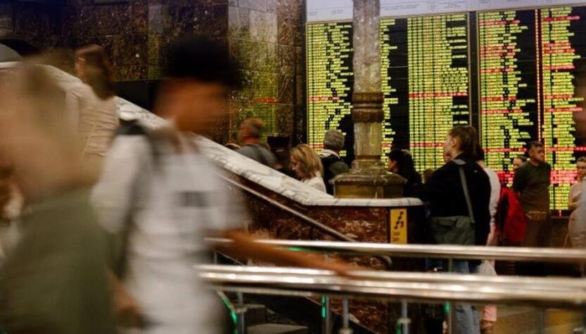 Новини бізнесу - Укрзалізниця відкрила продаж квитків на рейси за новими графіками