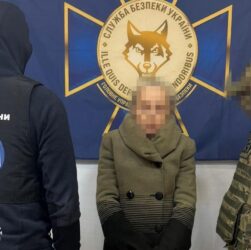 Новини України - В Одесі агентка ГРУ під виглядом вигулу собак коригувала удари росіян