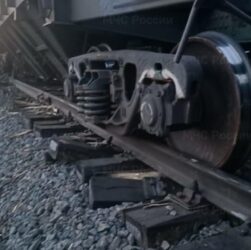 Новини світу - В Росії 35 вагонів зійшли з рейок
