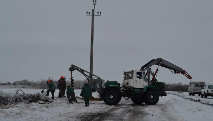 Новини України - В Україні відключення через обстріли і негоду
