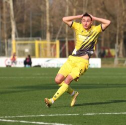 Новини спорту - Вихованець Карпат перемістився в альма-матер з клубу Рух, який його прийняв