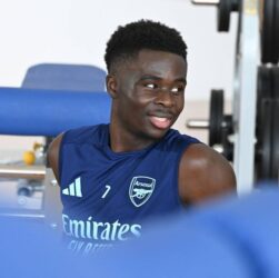 Новини спорту - Вінгер Арсеналу залишився вірним рідному клубу, продовживши контракт