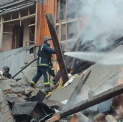 Цинічний удар по Харкову: ракети влучили у житловий сектор