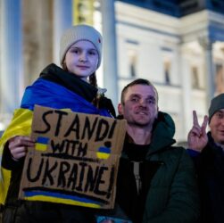 Новини України - "ЄС буде повертати біженців в Україну": в ЦПД викрили російський фейк