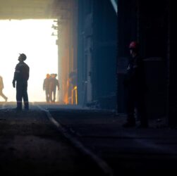 Новини бізнесу - Запоріжсталь призупинила виробництво через атаку Росії