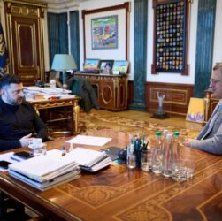 Новини України - Зеленський зустрівся з ексголовою МЗС Кулебою